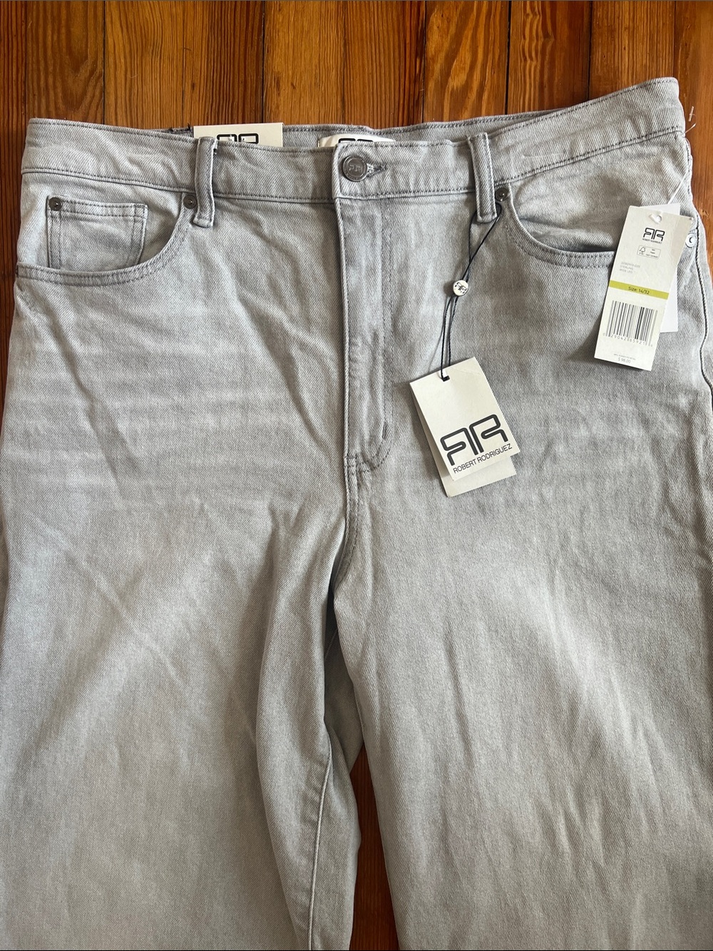 Robert Rodriguez High Rise Wide Leg Jeans NWT Light Grey "Sterling" Size 14 - Picture 2 of 11